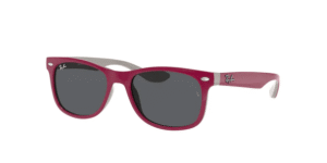 Ray-Ban RJ9052S JUNIOR NEW WAYFARER, cor 177/87 vermelho fuxia sobre cinzento